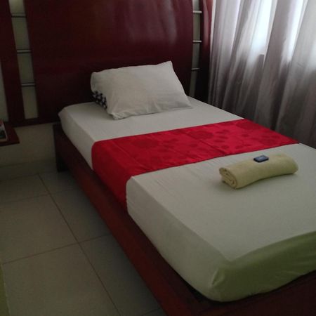 Hotel Center Plaza Plus Кукута Екстер'єр фото