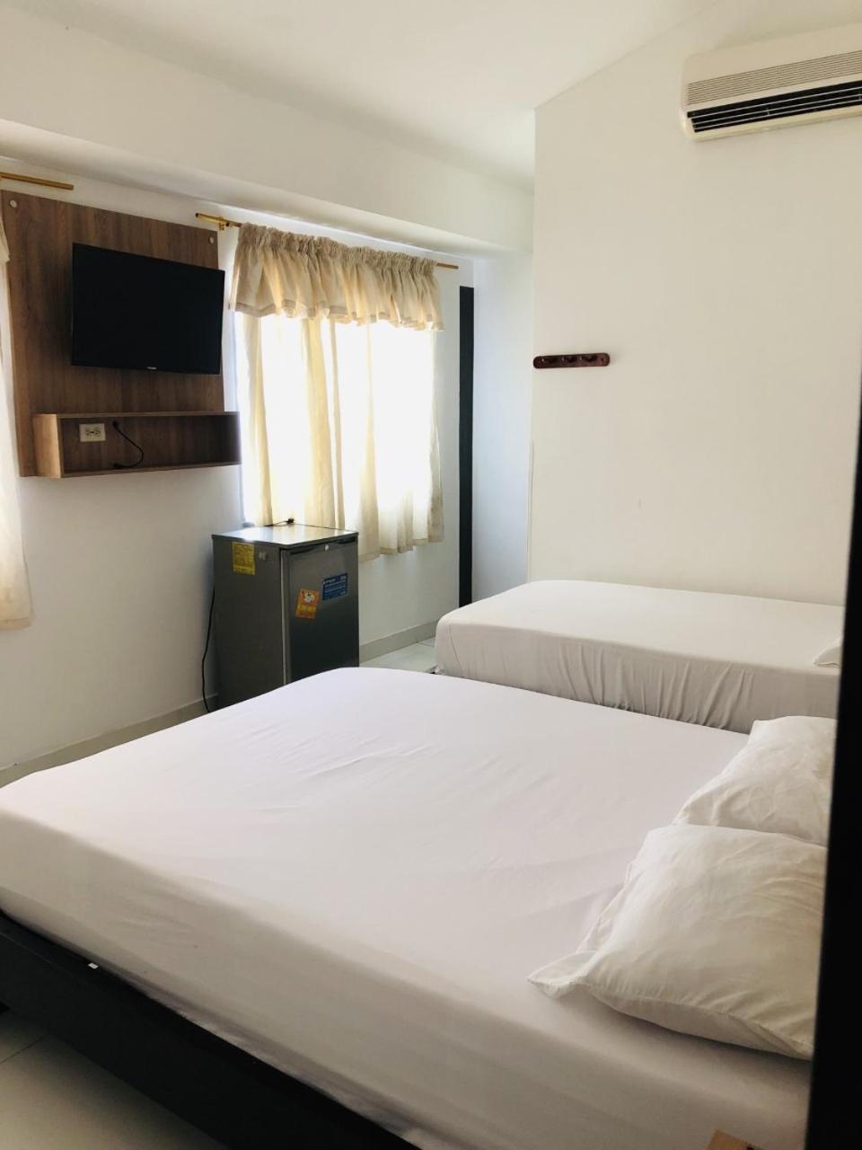 Hotel Center Plaza Plus Кукута Екстер'єр фото