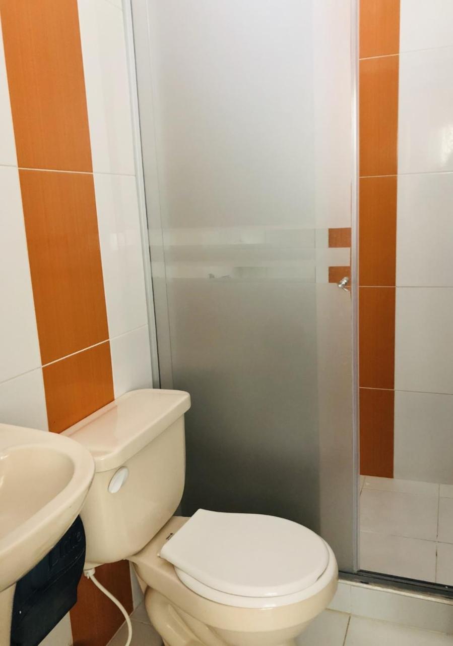 Hotel Center Plaza Plus Кукута Екстер'єр фото