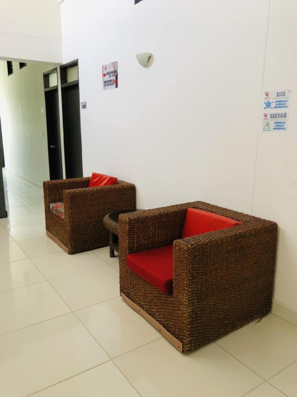 Hotel Center Plaza Plus Кукута Екстер'єр фото